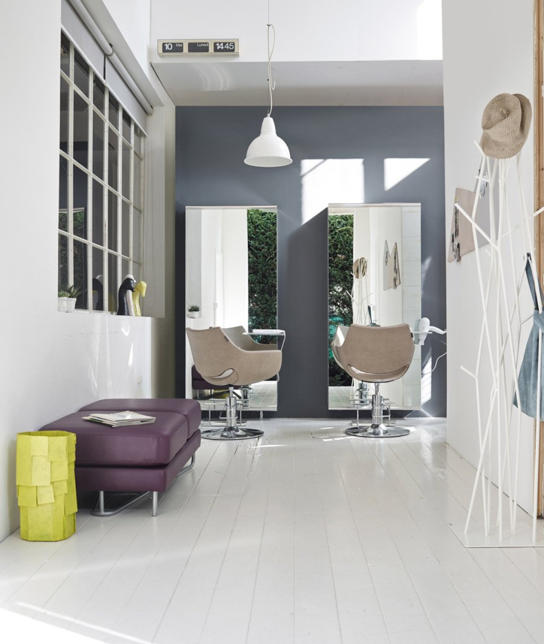 Парикмахерское кресло JOY 11°color