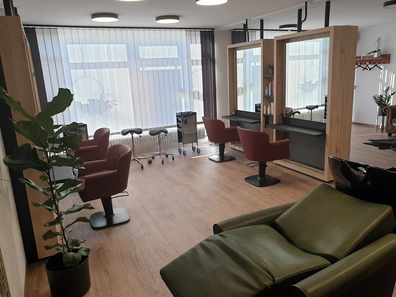 Парикмахерская мебель Maletti в парикмахерской Melanie Mitterbauer