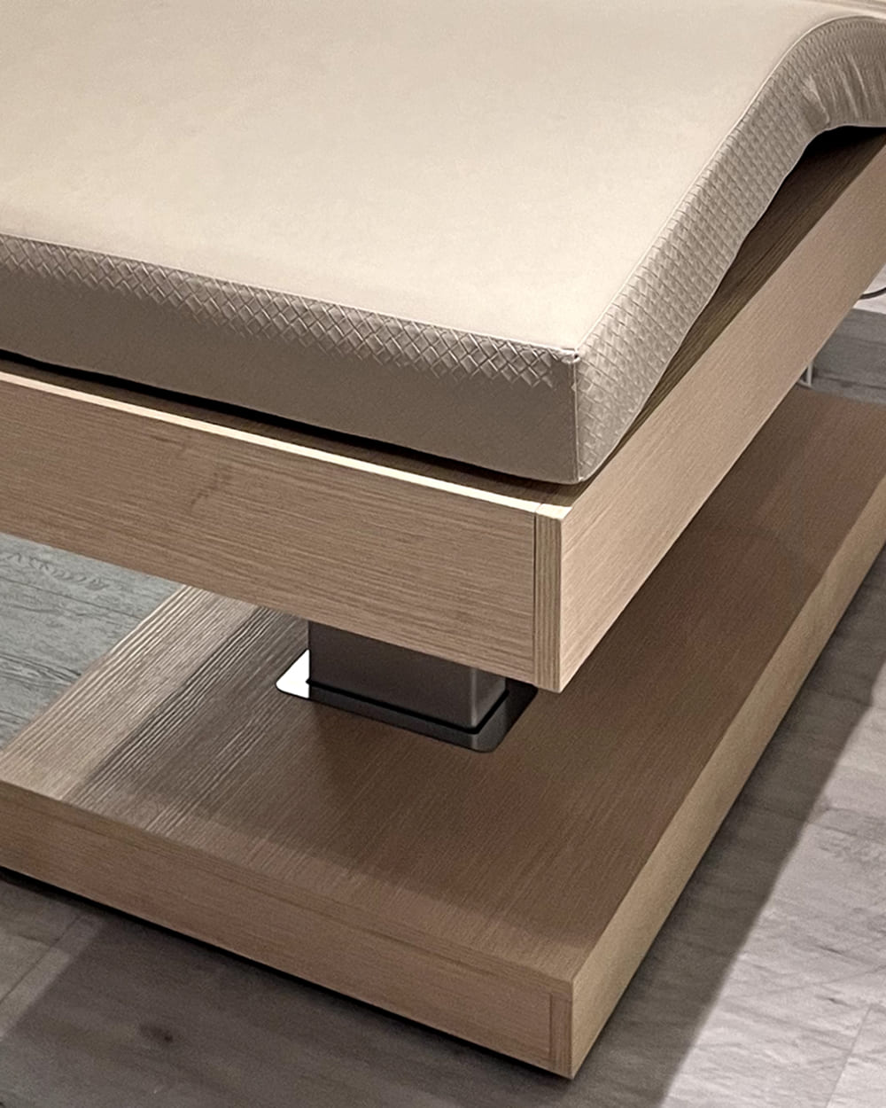 Кушетка косметологическая ABUDHABI LIGHT OAK